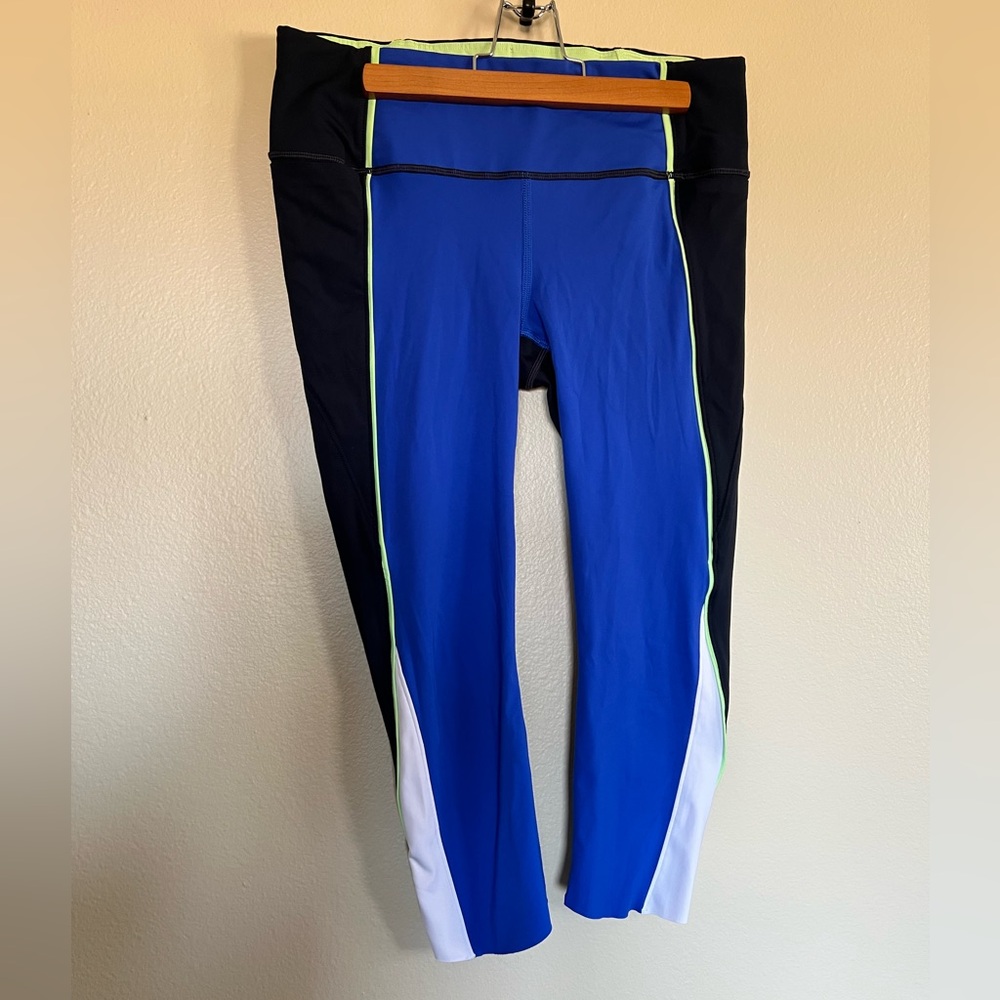 Athleta Velocity Colorblock Capri